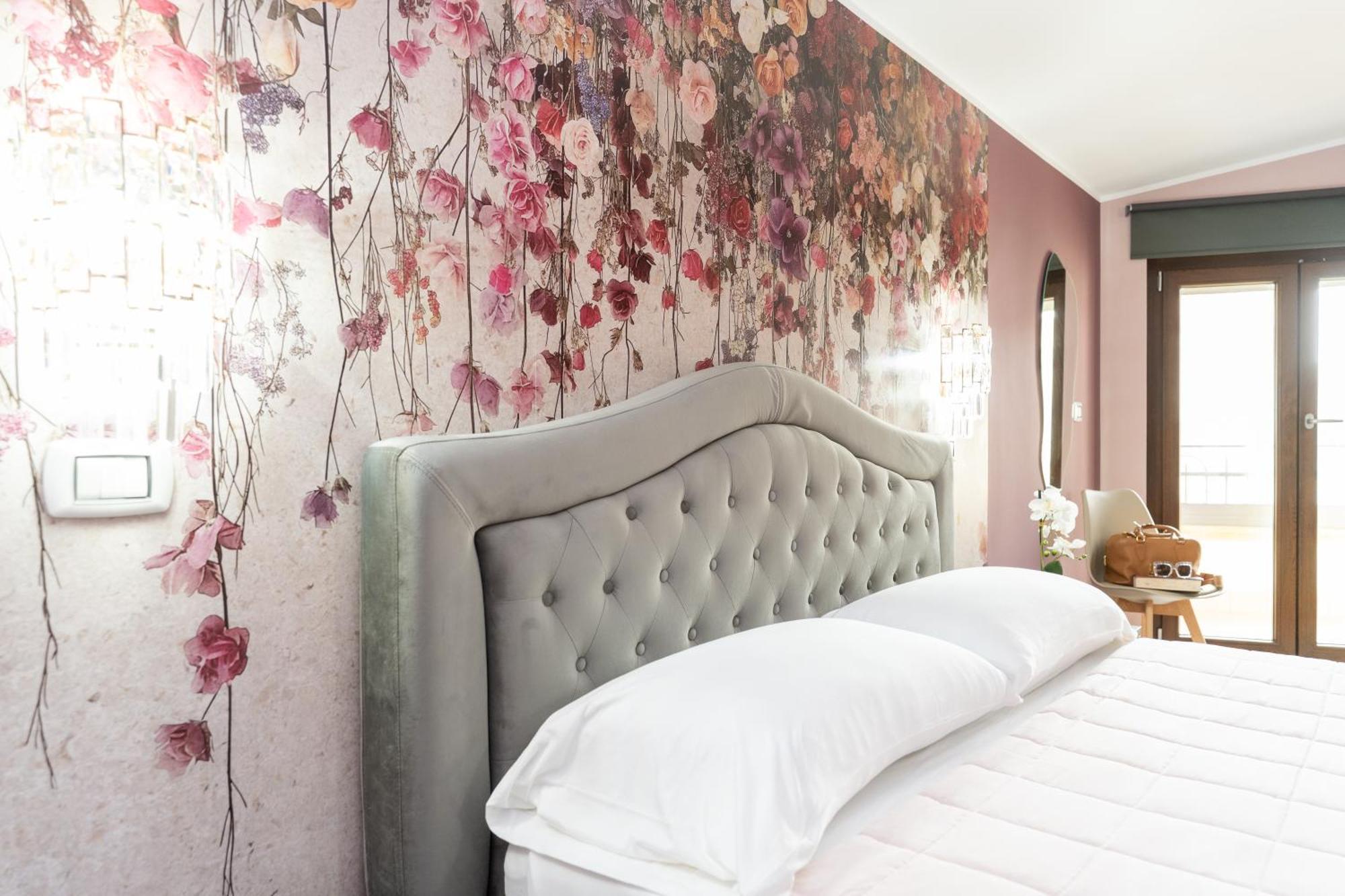 B&B Golden House & Spa Rose 외부 사진